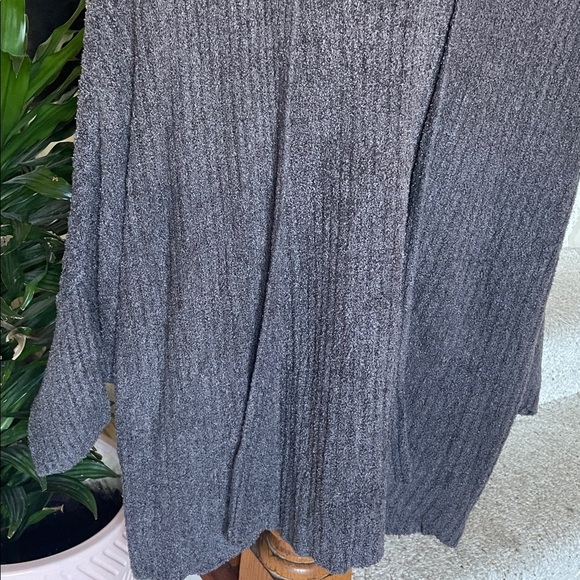 Barefoot Dreams Charcoal Cardigan - Picture 3 of 9